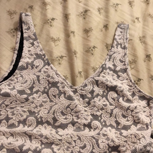 Sleeveless A line dress - Picture 7 of 8